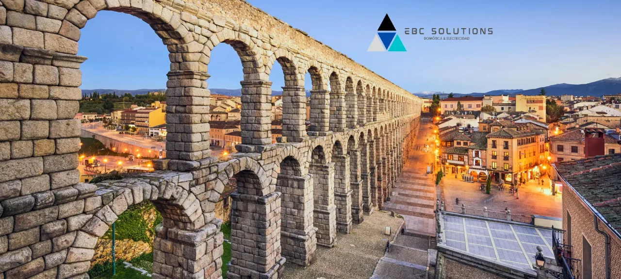 El acueducto de Segovia con la identidad de EBC Solutions